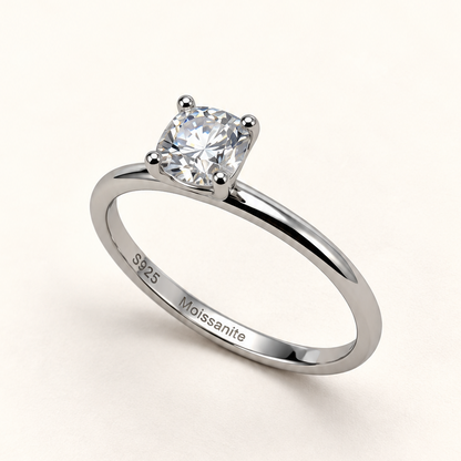Anel Moissanite Princess 5x5mm