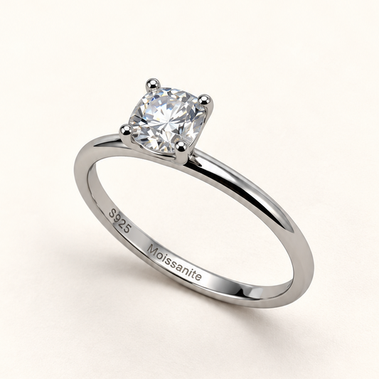 Anel Moissanite Princess 5x5mm