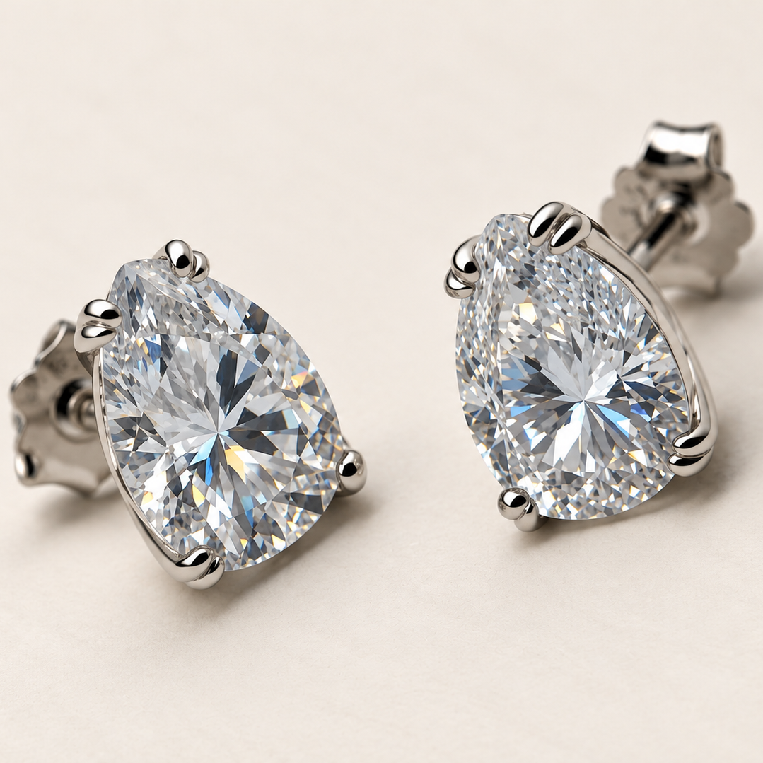 Brinco Moissanite Pear 7x9mm