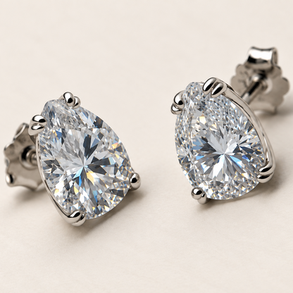 Brinco Moissanite Pear 7x9mm
