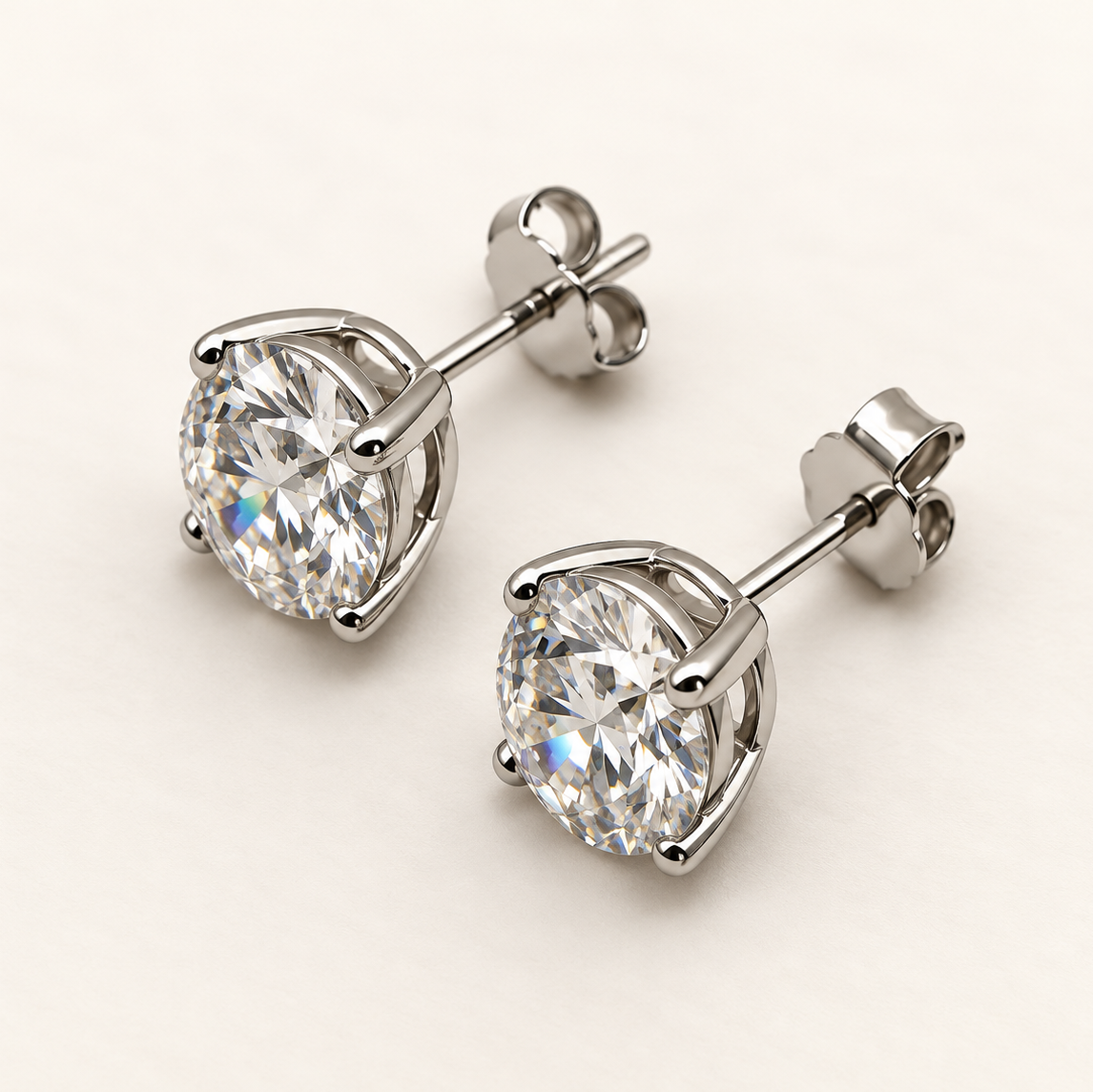 Brinco Moissanite Oval 7x9mm