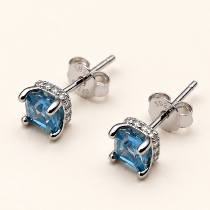 Brinco Moissanite Princess 4x4mm