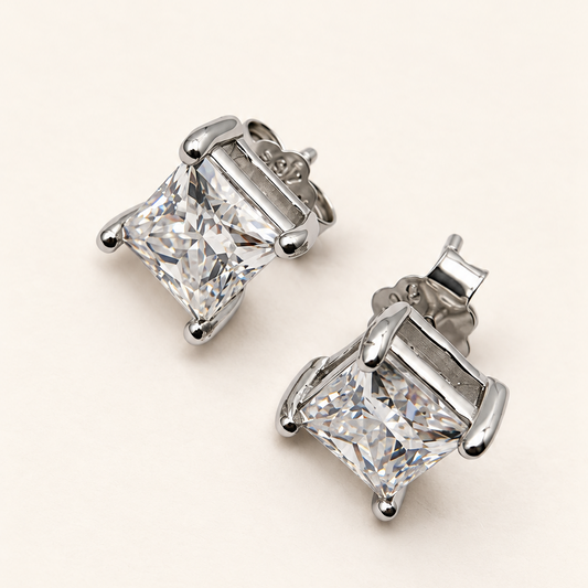 Brinco Moissanite Princess 5x5m