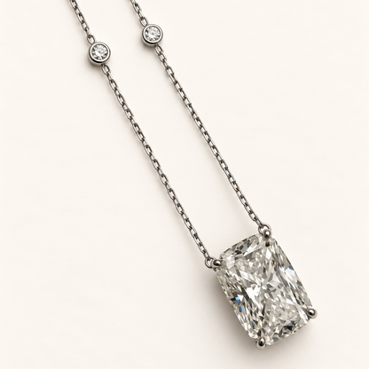 Colar de Moissanite Cushion 15x20mm + Round 3.0mm*2